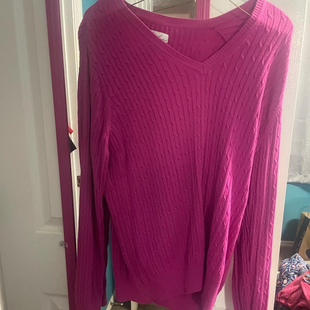 Kim Rogers V-Neck Cable Knit Sweater - Fuchsia Pink